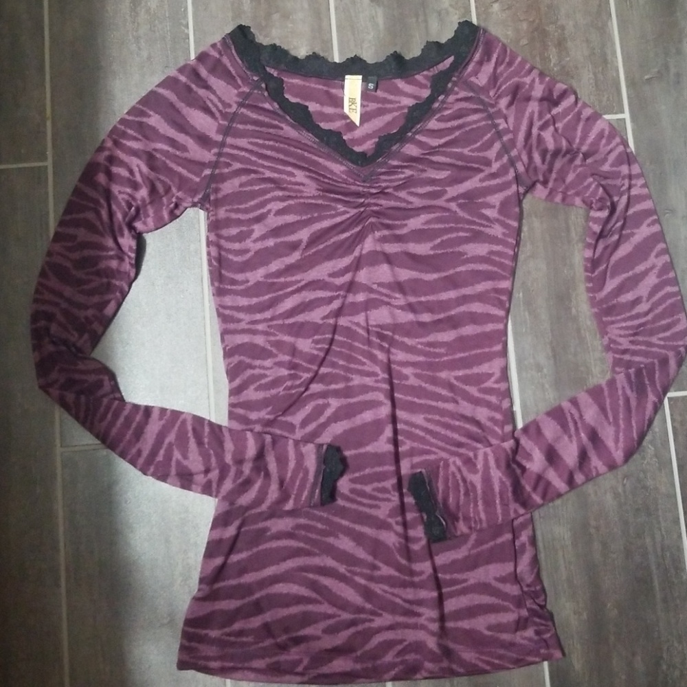 BKE long sleeve, animal print shirt